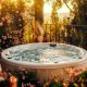 Teras Impian dengan Jacuzzi Outdoor